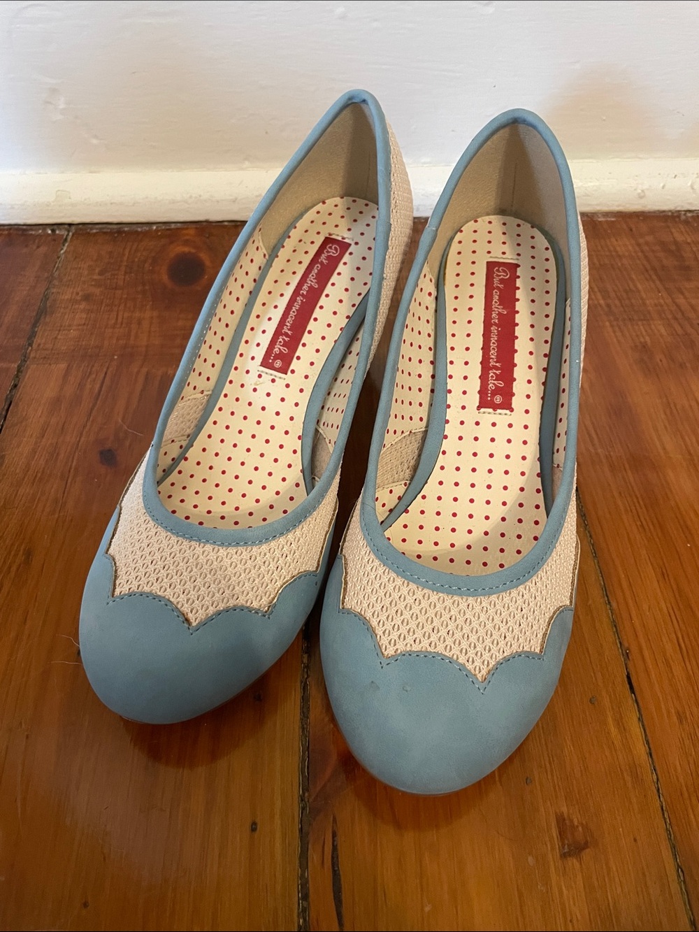 BAIT Light Blue and Cream Women’s Scalloped Pin Up Heels 1950’s Style